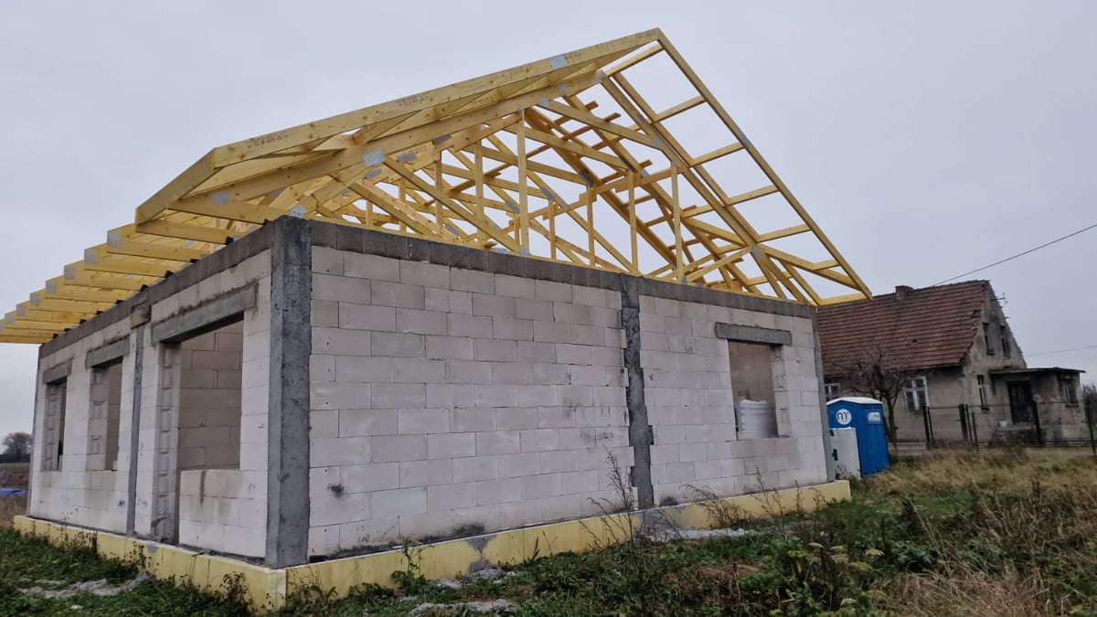 Prefabrykowane wiązary dachowe C24 — Olza